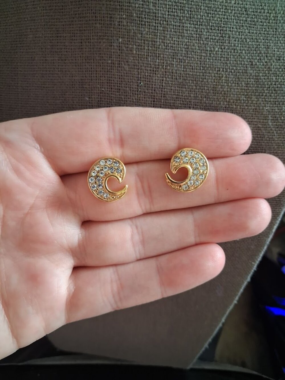 Spiral stud earrings